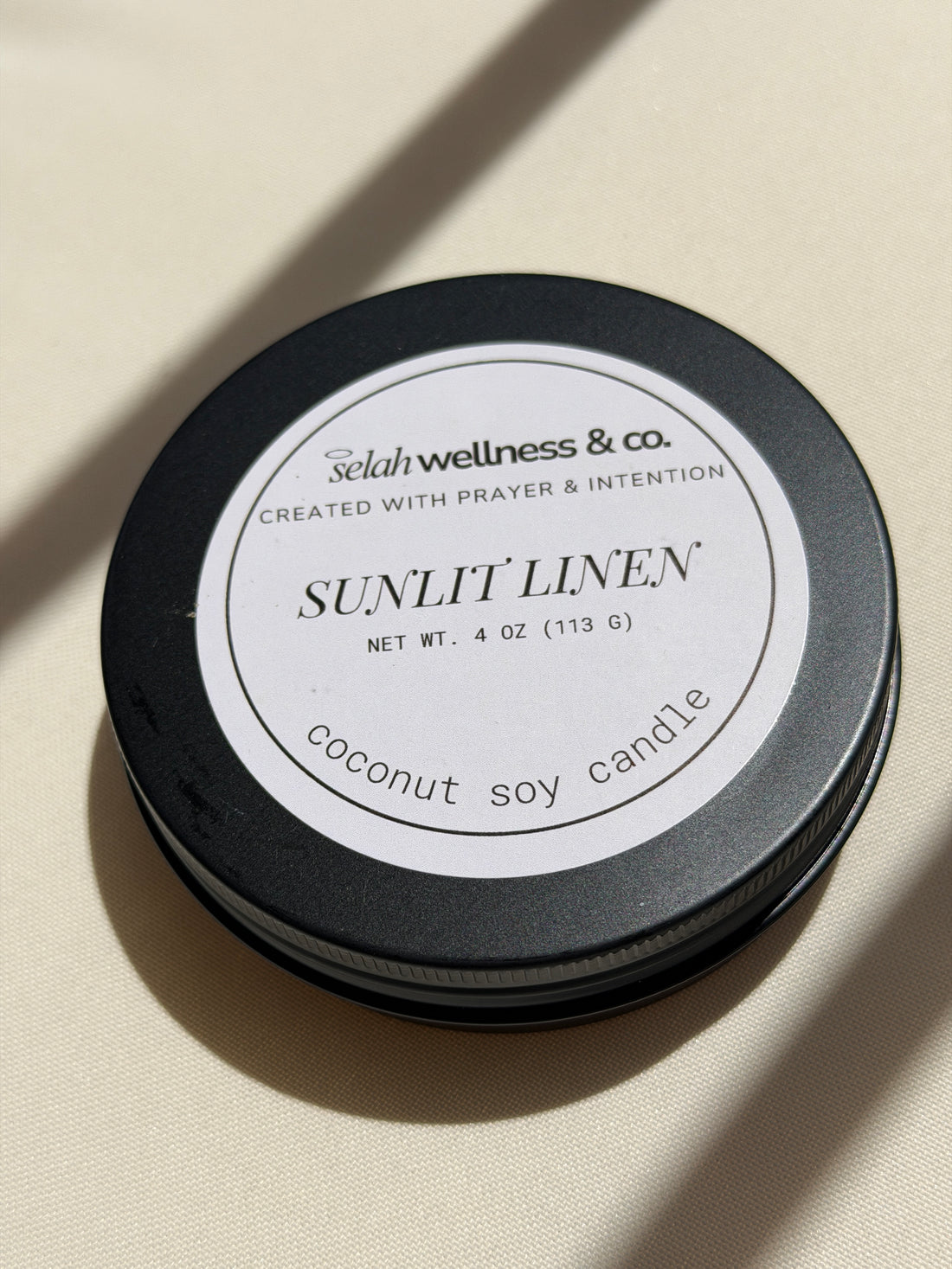 sunlit linen | candle
